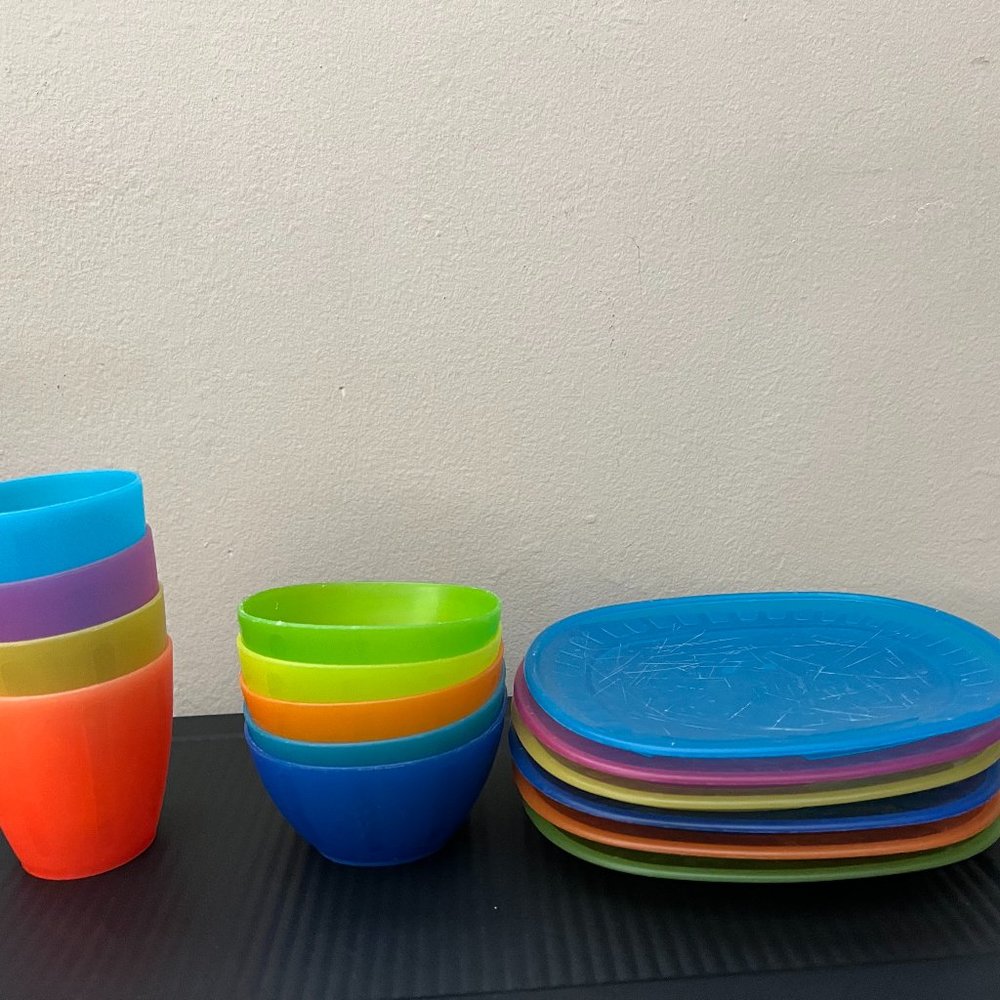 IKEA Kids Plastic Dish "Set"